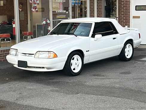 Used 1993 Ford Mustang LX RWD image 7