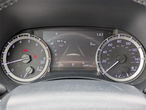 Used 2023 Toyota Highlander LE image 28