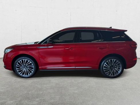 Used 2022 Lincoln Corsair Reserve w/ Equipment Group 201A AWD/4WD image 8