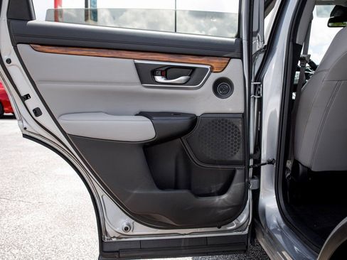 Used 2017 Honda CR-V Touring image 27