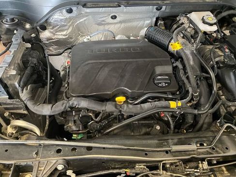 Used 2024 Chevrolet Trax LS w/ LS Convenience Package FWD image 20
