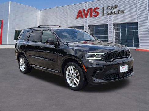 Used 2025 Dodge Durango GT image 3