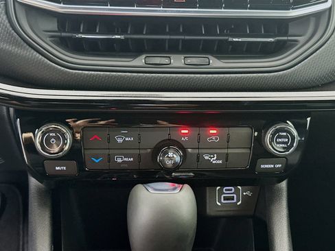 New 2026 Jeep Compass Latitude AWD/4WD image 15
