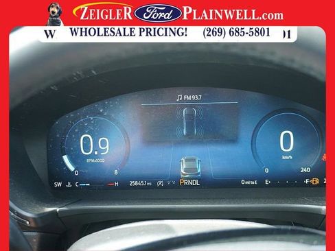 Used 2023 Ford Escape Platinum image 29