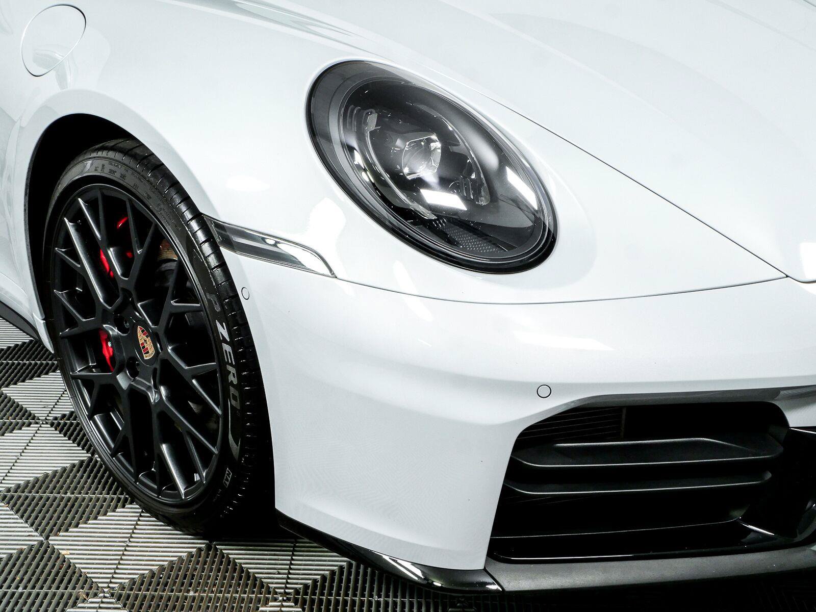 Certified 2026 Porsche 911 Carrera 4S AWD/4WD image 32