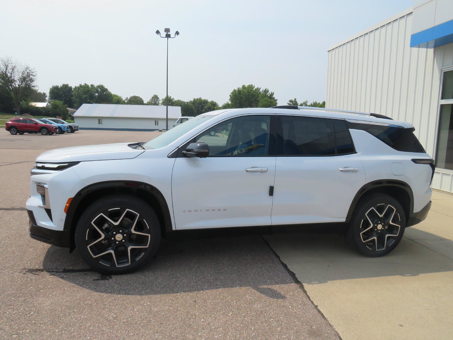 New 2026 Chevrolet Traverse High Country AWD/4WD image 1