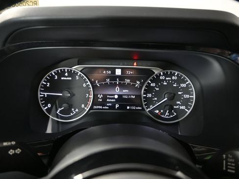 Used 2024 Nissan Pathfinder SL w/ SL Premium Package AWD/4WD image 25