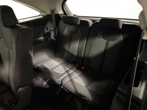 Used 2022 Kia Sorento LX FWD image 25