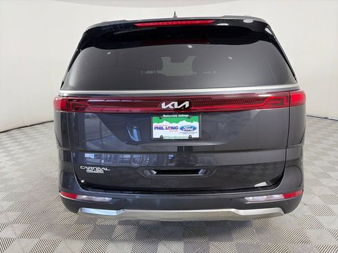 Used 2024 Kia Carnival SX Prestige image 6