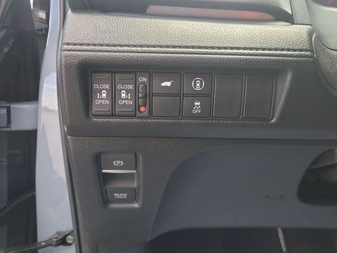 Certified 2023 Honda Odyssey Sport image 32