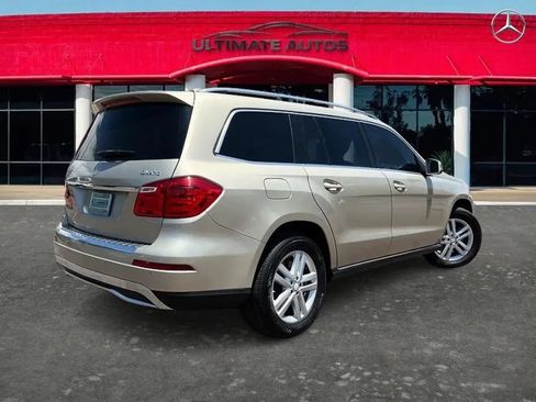Used 2013 Mercedes-Benz GL 450 4MATIC image 3