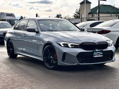 Used 2023 BMW 330i Sedan w/ M Sport Package image 16