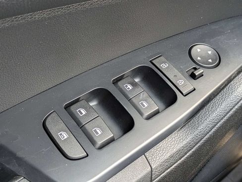 Used 2023 Kia Sportage LX FWD image 23