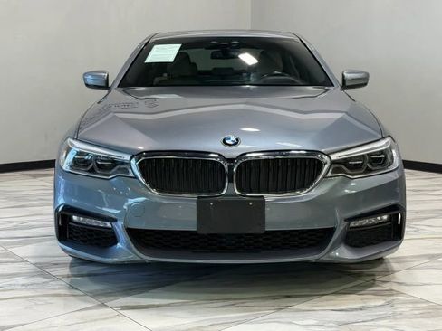 Used 2018 BMW 540i w/ M Sport Package RWD image 3