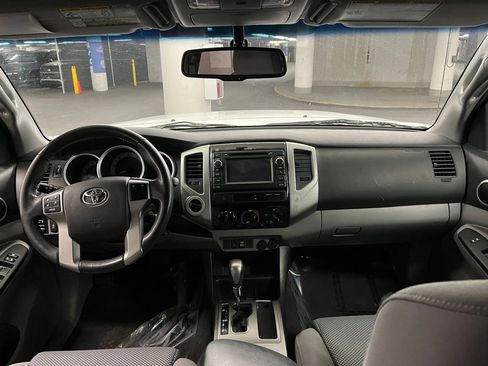 Used 2013 Toyota Tacoma 4x4 Double Cab w/ TRD Off-Road Pkg image 7