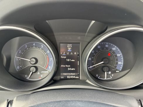 Used 2018 Toyota Corolla iM FWD image 12