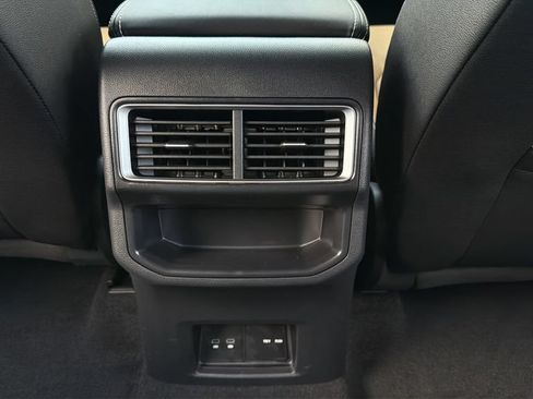 New 2026 Volkswagen Atlas Cross Sport SE FWD image 26