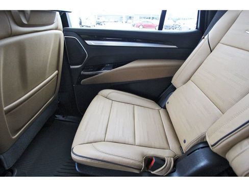 New 2026 Cadillac Escalade Luxury w/ Touring Package AWD/4WD image 12