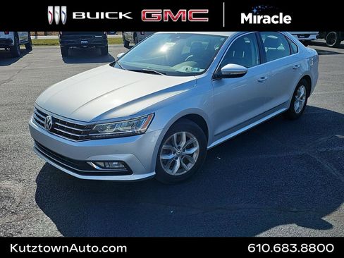 Used 2017 Volkswagen Passat 1.8T SEL Premium image 1