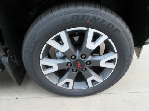 Used 2026 Toyota 4Runner TRD Sport Premium AWD/4WD image 9