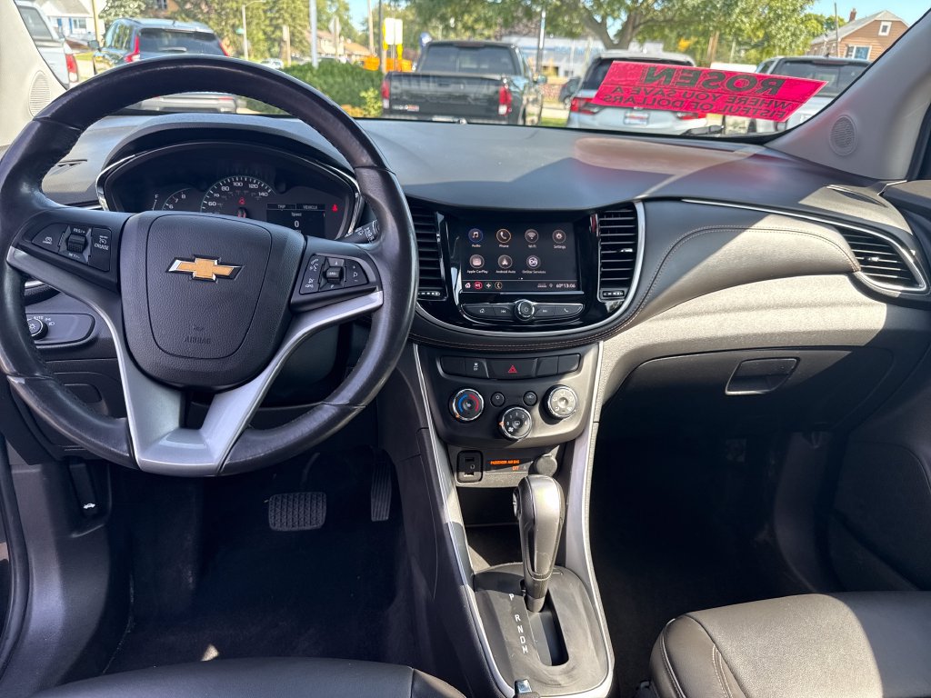 Used 2021 Chevrolet Trax LT w/ Premium Seat Package AWD/4WD image 22