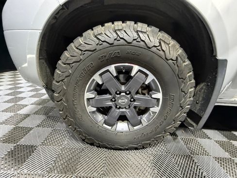 Used 2019 Nissan Frontier PRO-4X w/ Pro-4x Luxury Package image 26