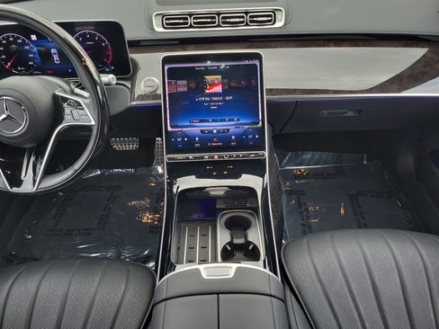 Certified 2023 Mercedes-Benz S 500 4MATIC image 11