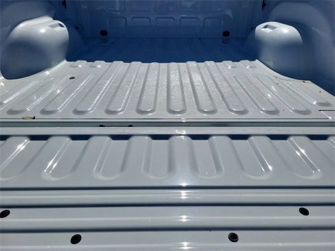 Used 2024 RAM 2500 Tradesman w/ Chrome Appearance Group image 19