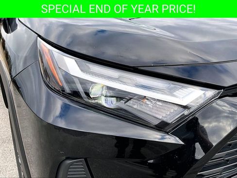 Used 2024 Toyota RAV4 XLE image 31