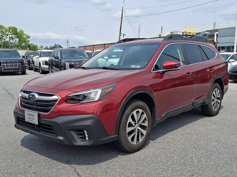 Used 2020 Subaru Outback Premium AWD/4WD image 1