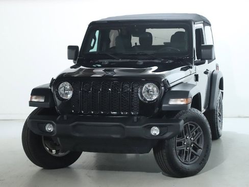 Used 2024 Jeep Wrangler Sport S image 3