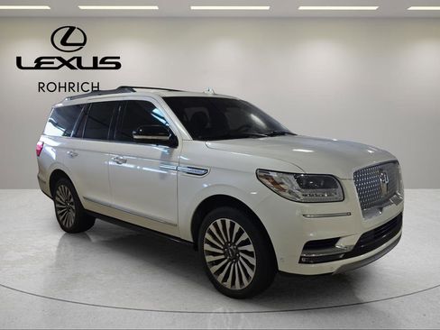 Used 2020 Lincoln Navigator Reserve w/ Luxury Package image 4