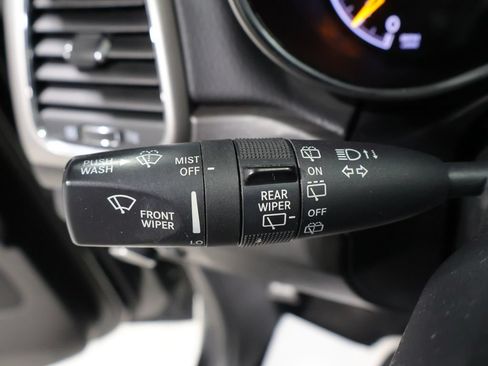 Used 2018 Jeep Grand Cherokee Altitude AWD/4WD image 42