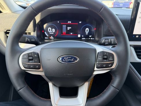 New 2026 Ford Explorer Active w/ Active Comfort Package RWD image 29