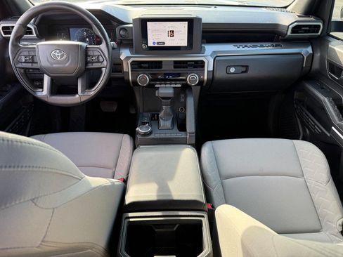 Certified 2025 Toyota Tacoma SR5 AWD/4WD image 12