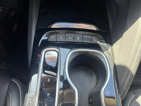 Used 2023 Buick Envision Essence AWD/4WD image 27