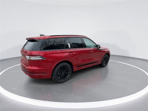 New 2026 Lincoln Aviator Reserve image 8