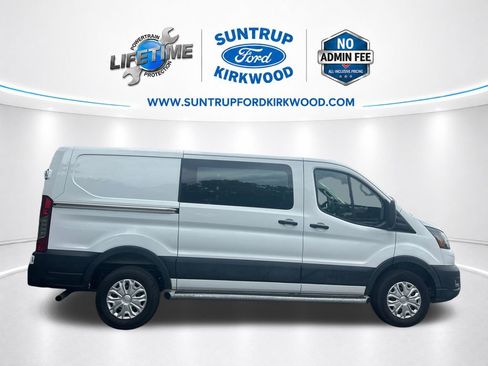 Used 2025 Ford Transit 250 Low Roof w/ Exterior Upgrade Package RWD image 8