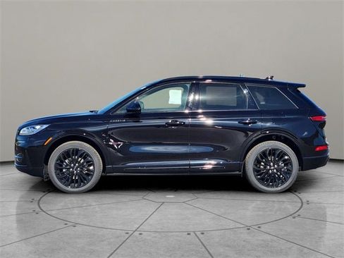 New 2026 Lincoln Corsair Reserve w/ Jet Appearance Package image 9