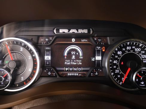 Used 2022 RAM 2500 Laramie AWD/4WD image 4