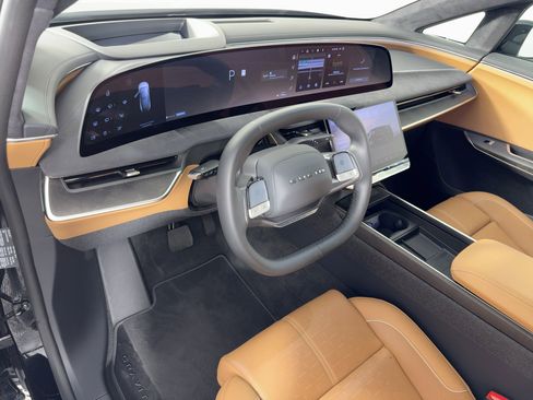 Used 2026 Lucid Gravity Dream image 4