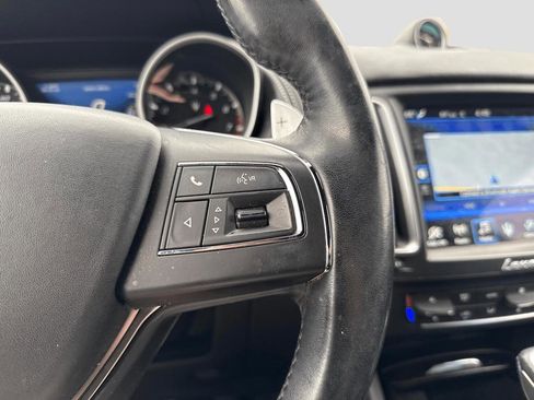 Used 2019 Maserati Levante GranLusso AWD/4WD image 20
