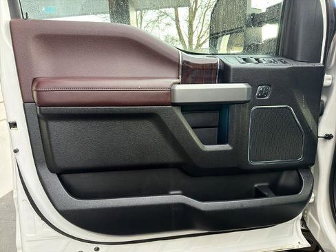 Certified 2017 Ford F350 Platinum w/ Platinum Ultimate Package image 21