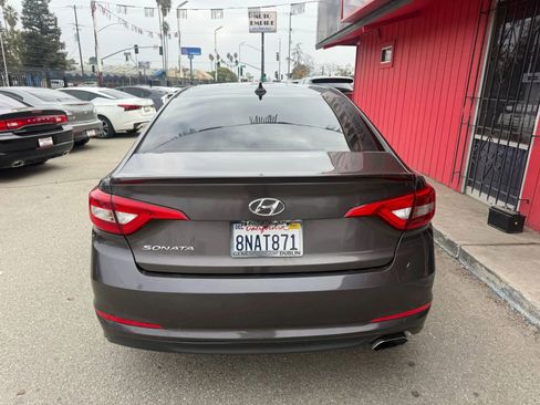 Used 2017 Hyundai Sonata SE image 5
