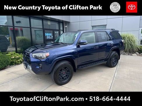 Used 2023 Toyota 4Runner TRD Off-Road Premium w/ Moonroof Package AWD/4WD image 7