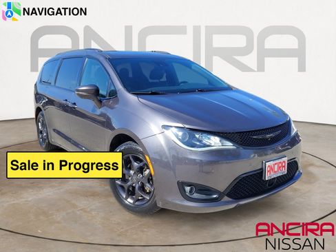 Used 2019 Chrysler Pacifica Limited w/ Advanced Safetytec Group FWD image 1