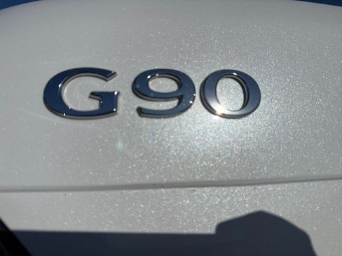 Used 2019 Genesis G90 3.3T Premium RWD image 23