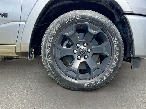 Used 2025 RAM 1500 Big Horn RWD image 29