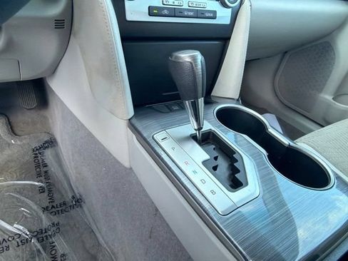 Used 2012 Toyota Camry LE FWD image 24
