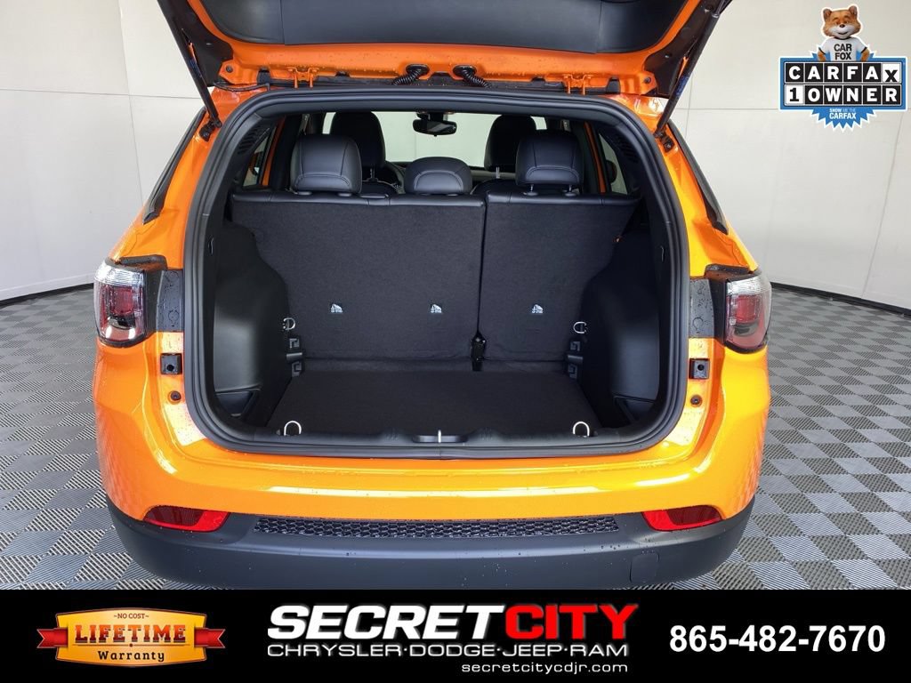 Used 2026 Jeep Compass Latitude AWD/4WD image 28
